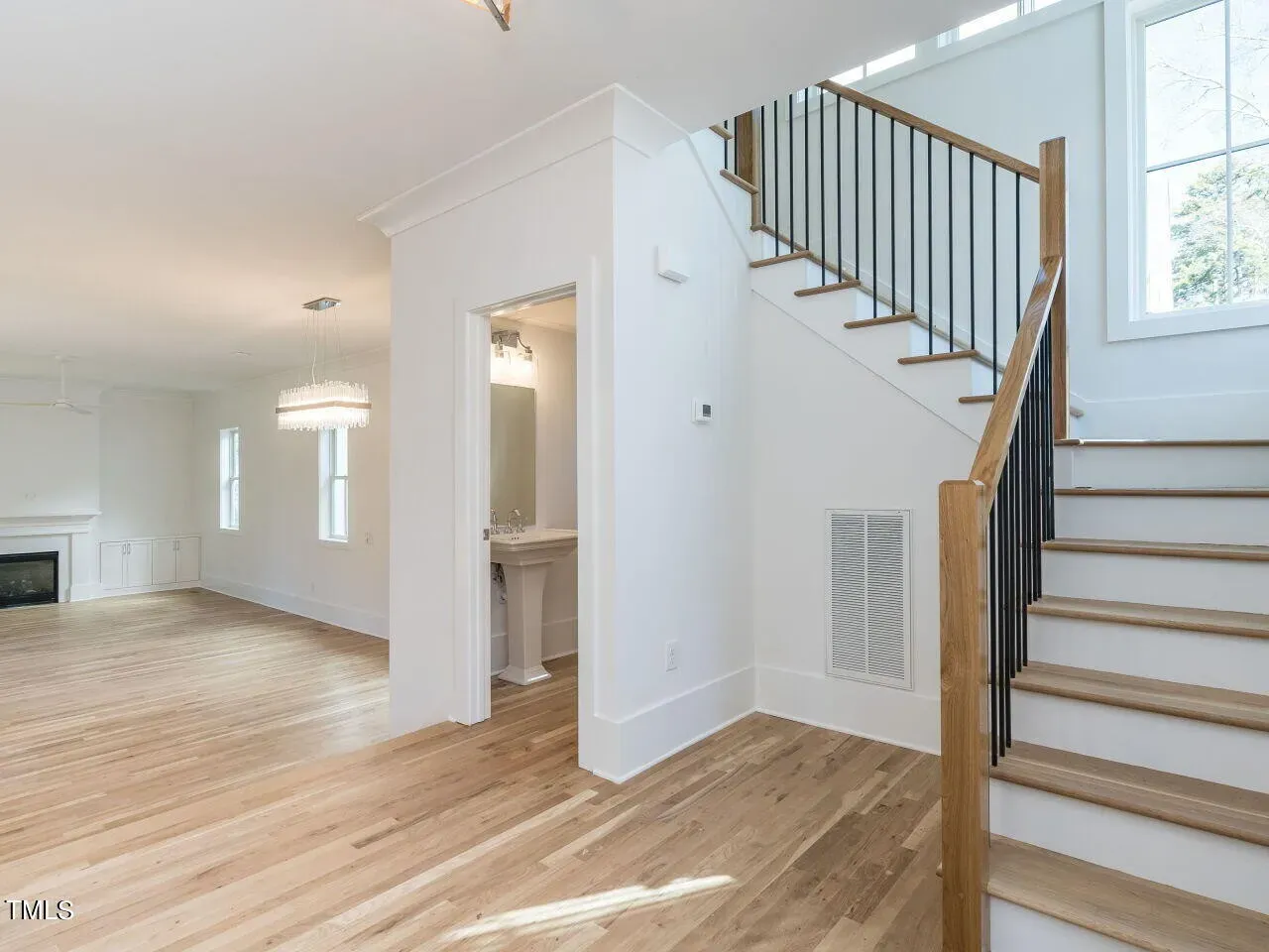 modern farmhouse (22)