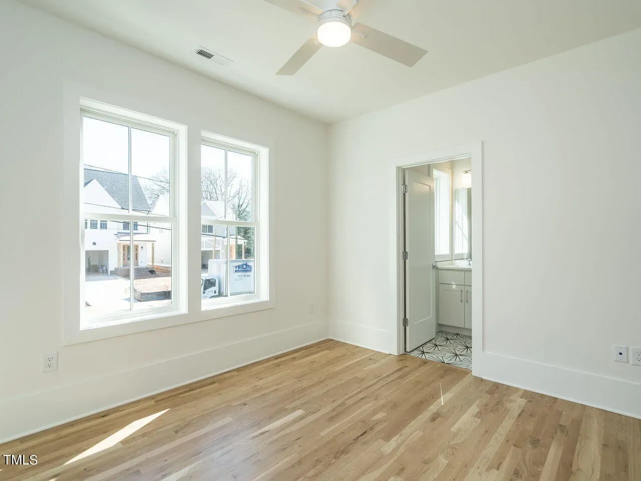 modern farmhouse (26)