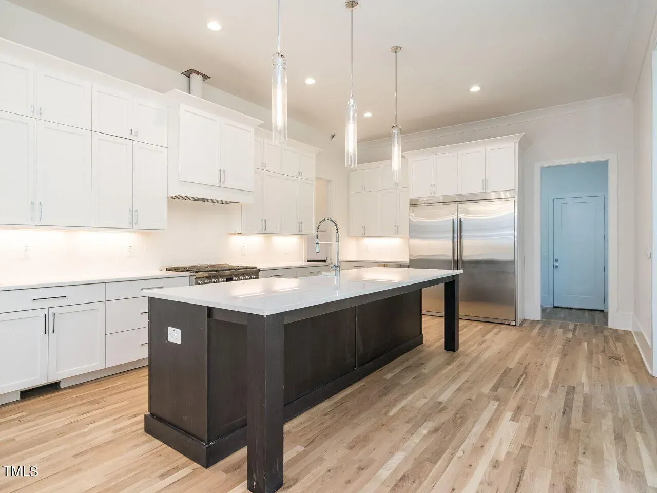 modern farmhouse (32)