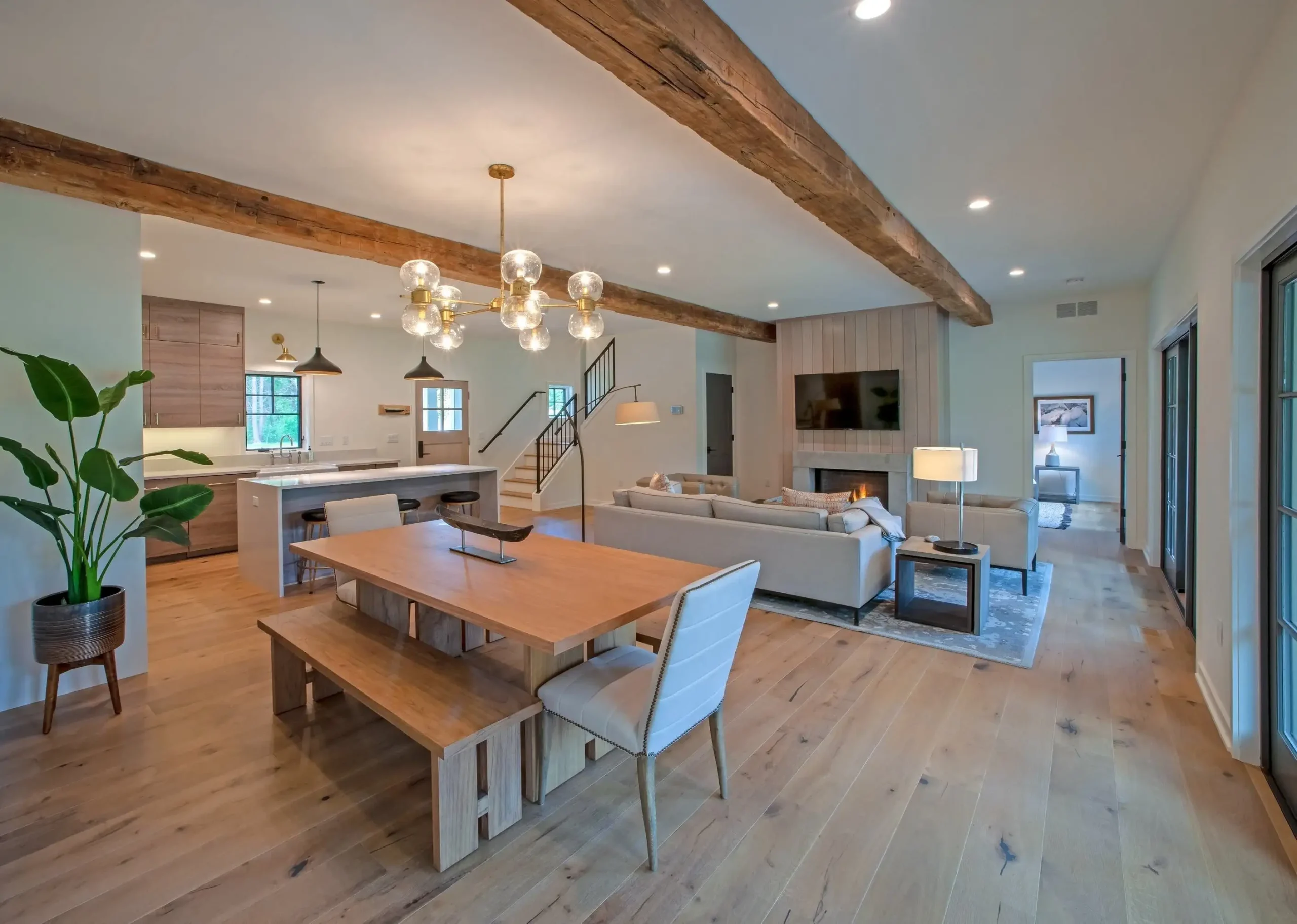 Modern Farmhouse (10)