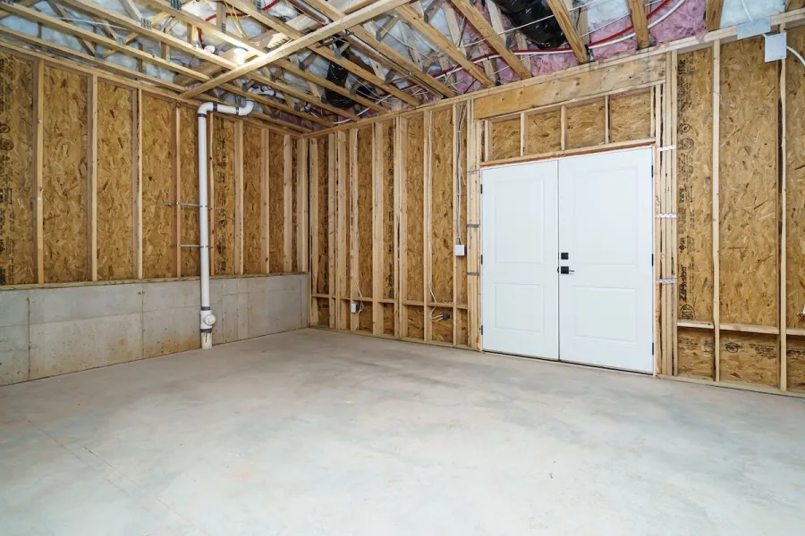 imageye___-_366_0581920x1080basement