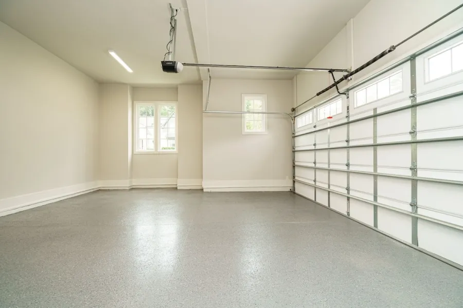 imageye___-_366_0591920x1080garage