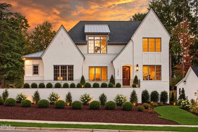 22-1870 HOUSE PLAN - European Home Plan - 5-Bed, 5.5-Bath, 4,133 SF