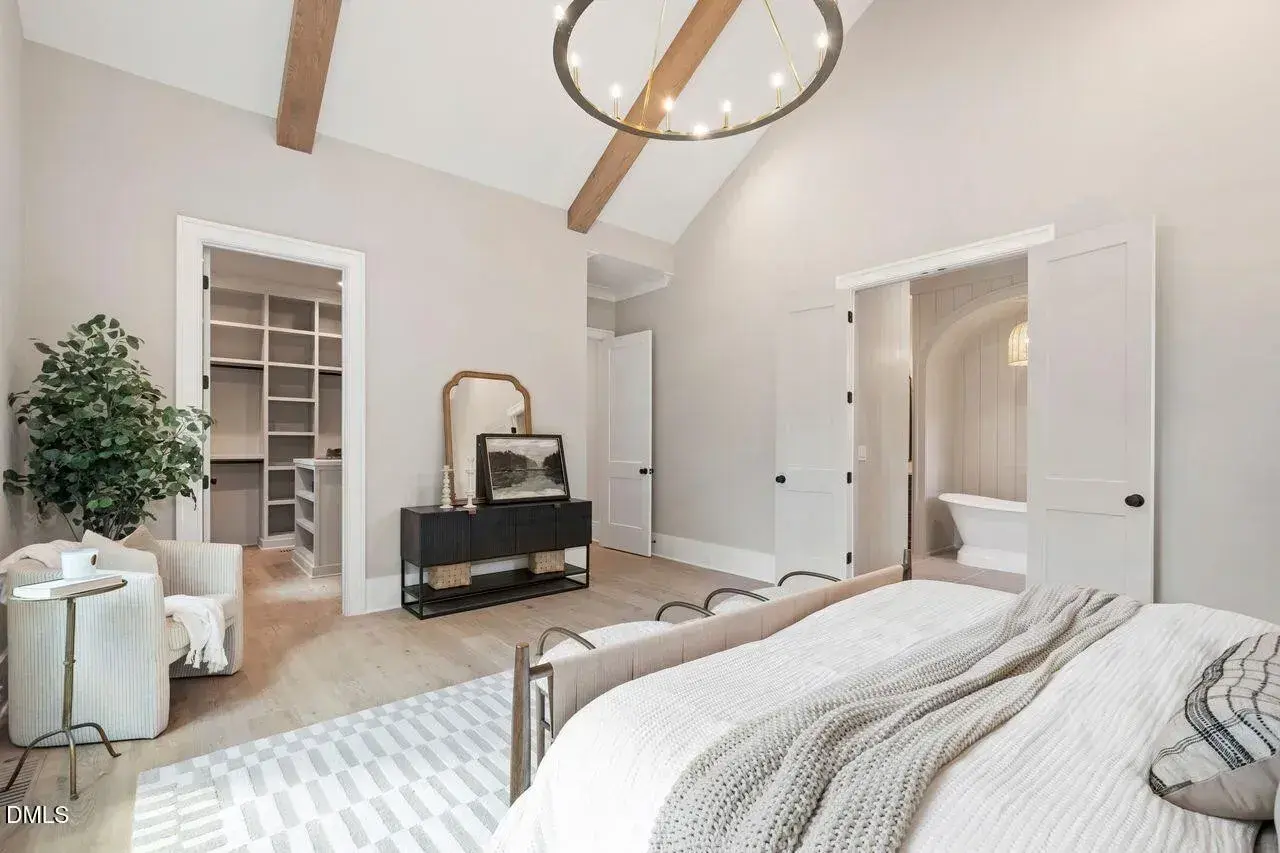 imageye___-_9ee57a909dd9244ba47f7c9f67b1bf73l-m1627585606rd-w1280_h960