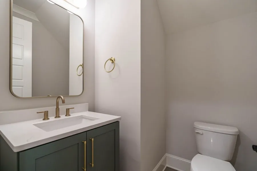imageye___-_355_008originalhalfbath