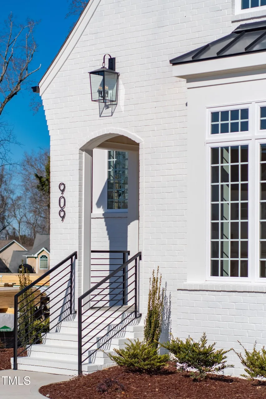 imageye___-_10057460_61_8