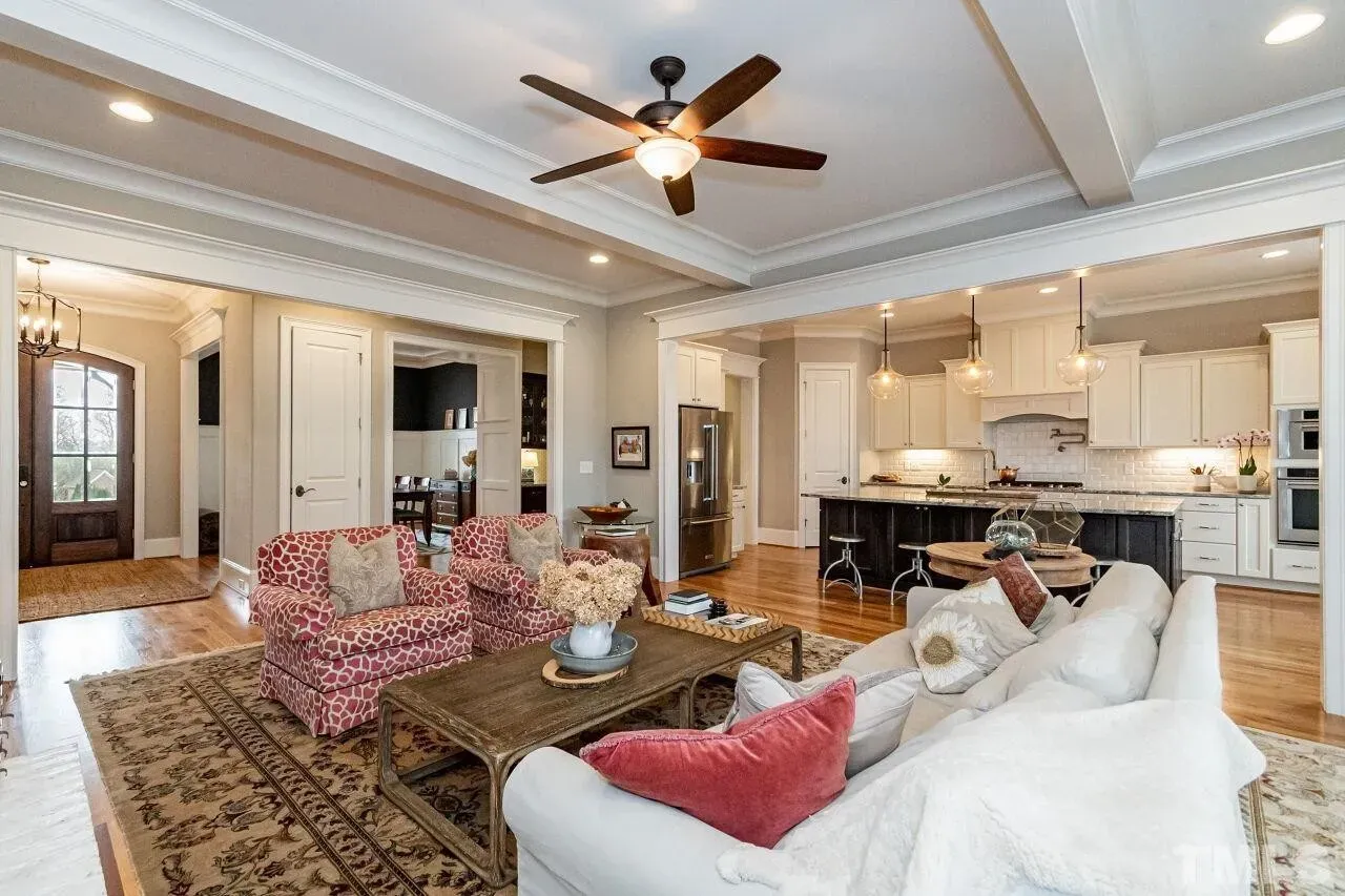 imageye___-_47ed4a8282f6a1c587d00747ec49196dl-m3306622015rd-w1280_h960